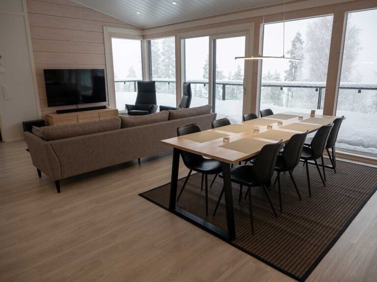 Villa-Mestari-sisakuvat-01